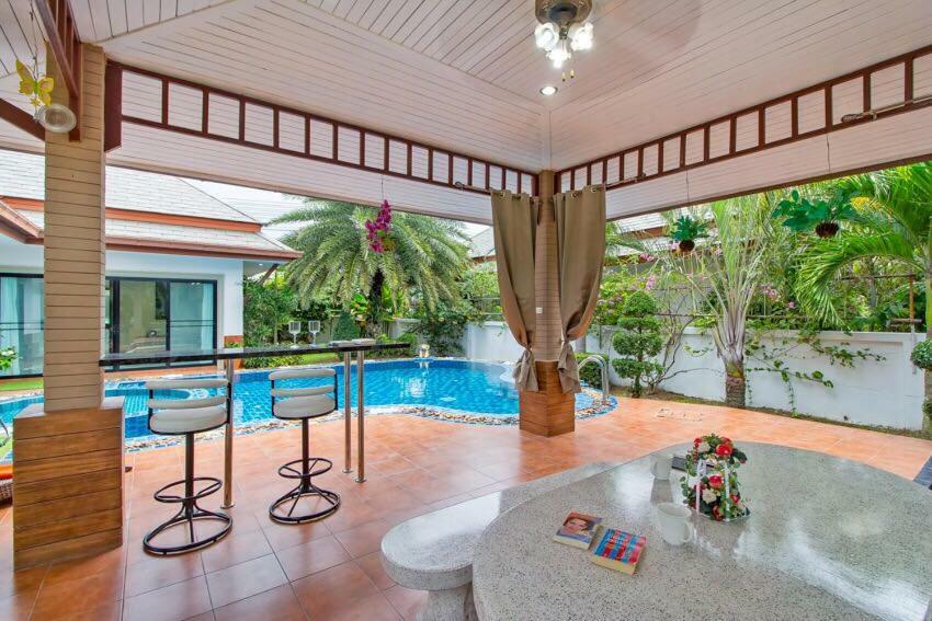 Villa Nataly На Джомтиен Екстериор снимка