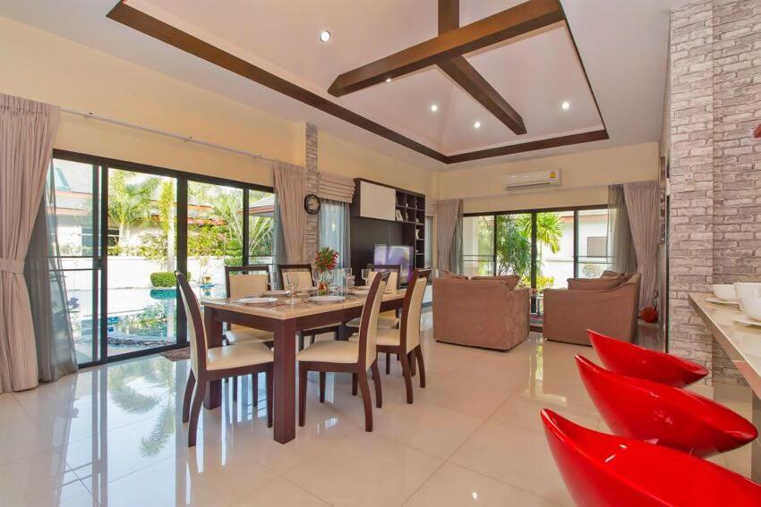 Villa Nataly На Джомтиен Екстериор снимка