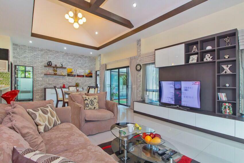 Villa Nataly На Джомтиен Екстериор снимка