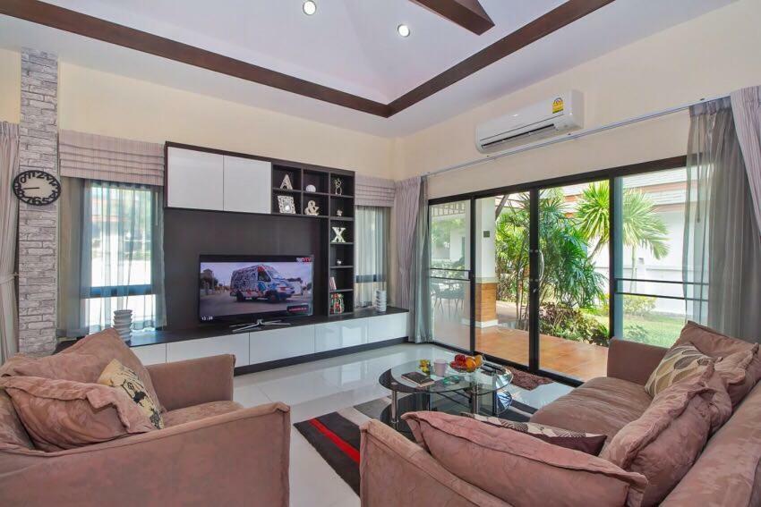Villa Nataly На Джомтиен Екстериор снимка